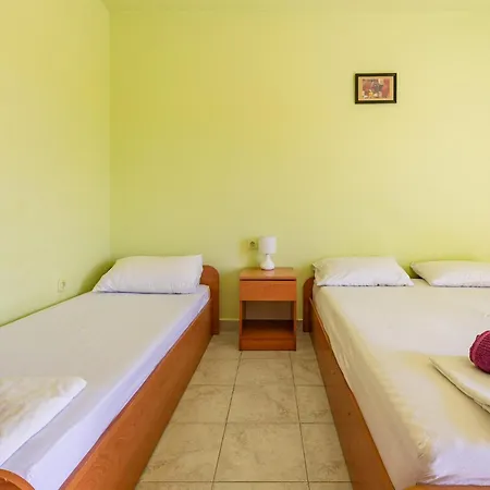 1 Bedroom Gorgeous In